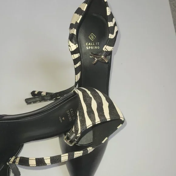 Zebra pattern strap pointed heels - Picture 3 of 3